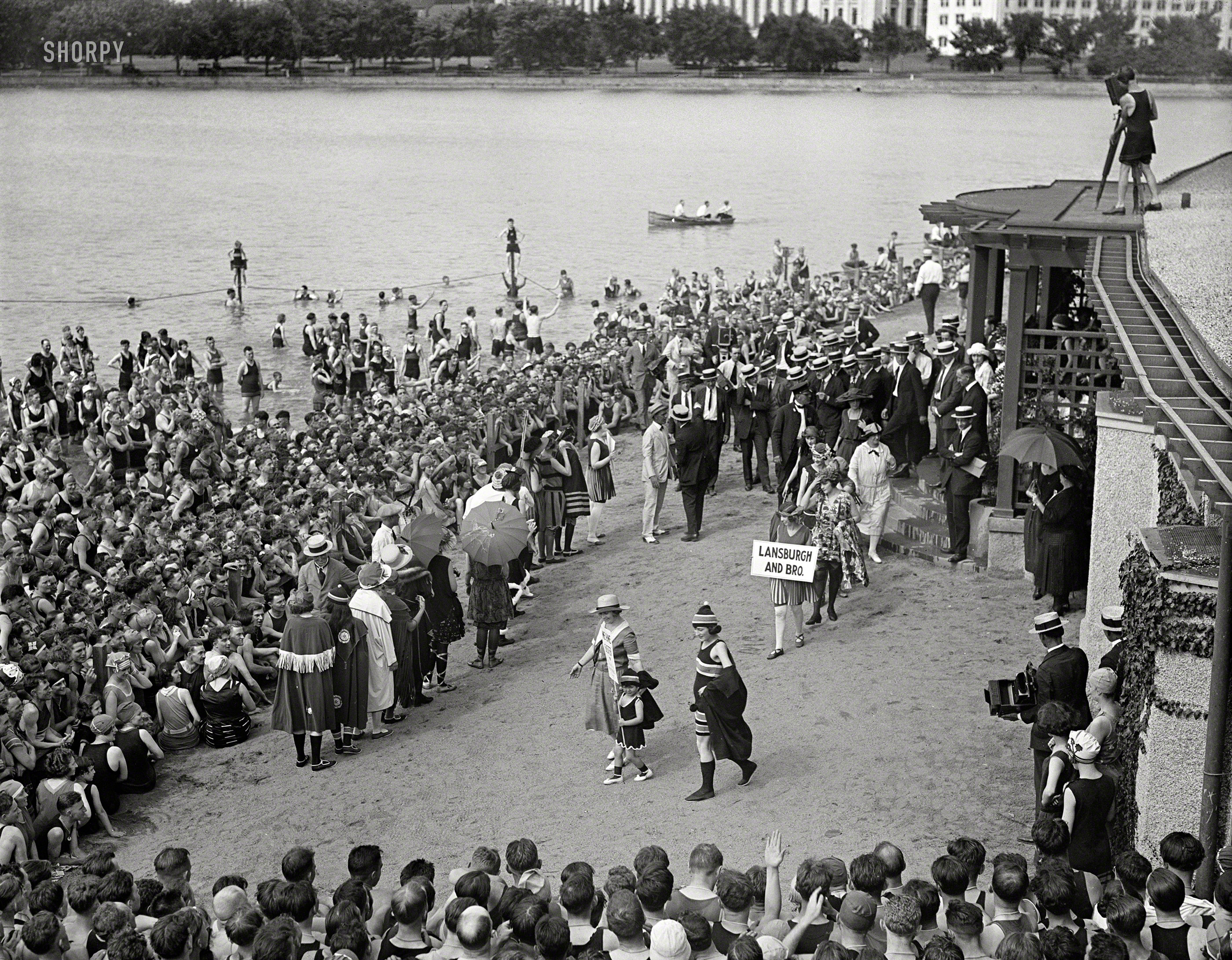 June 17, 1922. Washington, D.C. "Washington Advertising Club bathing beauty contest at Tidal Basin." Harris & Ewing Collection glass negative. View full size.
&nbsp; &nbsp; &nbsp; &nbsp; "Quintet of beauties wore the models of Lansburg & Brother, which captured first prize in the store competition." Caboose of the quintet is Miss Iola Swinnerton, First Lady of Shorpy, who took second in the individual costume contest. Read all about it here.