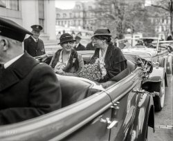 March 4, 1933. "Lou Henry Hoover and Eleanor Roosevelt in First Ladies' car of Inaugural motorcade. Inauguration of Franklin D. Roosevelt as 32nd President of the United States." Harris & Ewing Collection glass negative. View full size.