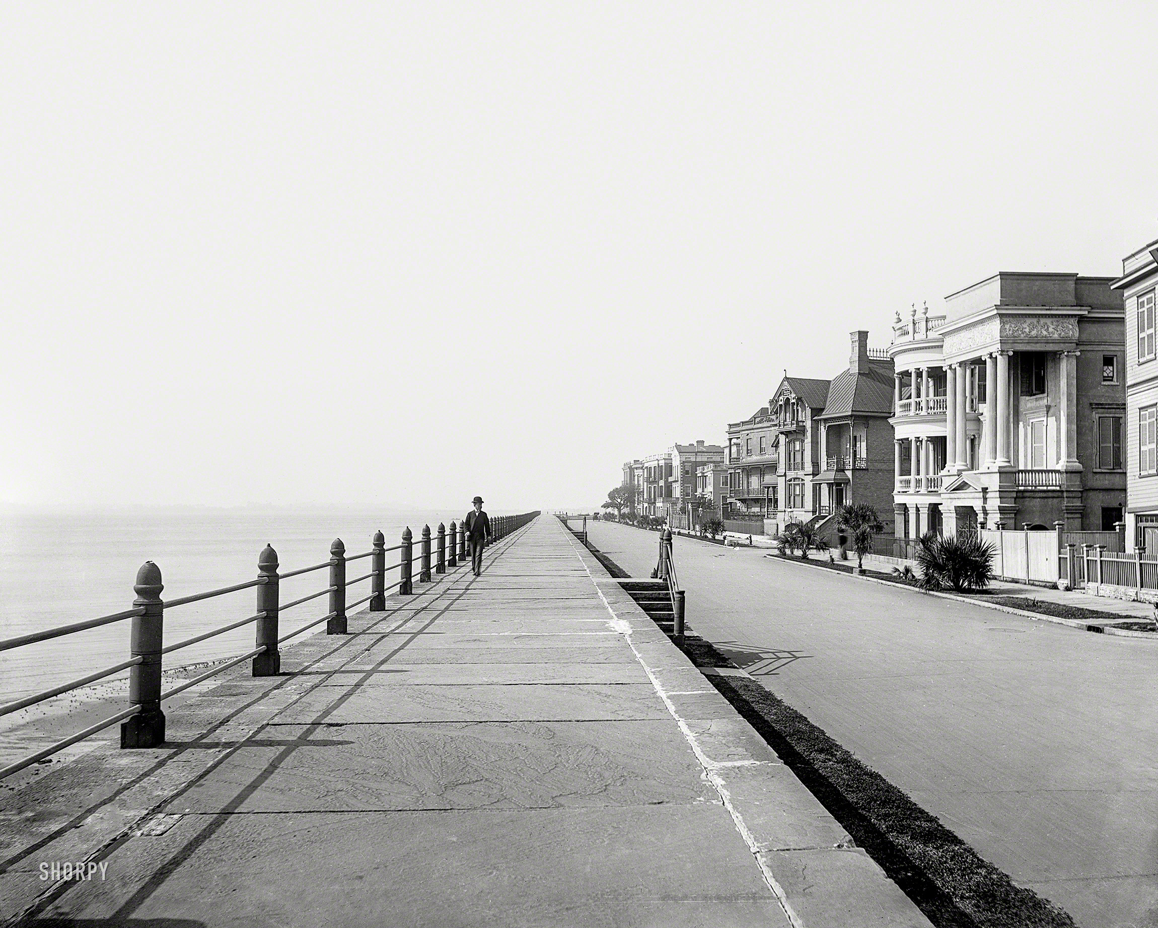 South Carolina circa 1900. "East Battery Parade, Charleston." 8x10 inch dry plate glass negative, Detroit Photographic Company. View full size.