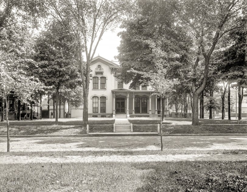 Bloomington, Illinois, 1900. "Adlai Stevenson residence." Home of Grover Cleveland's vice president, congressman and grandfather of the presidential candidate. Also William Jennings Bryan's vice presidential running mate when this photo was taken. 8x10 inch dry plate glass negative. View full size.
