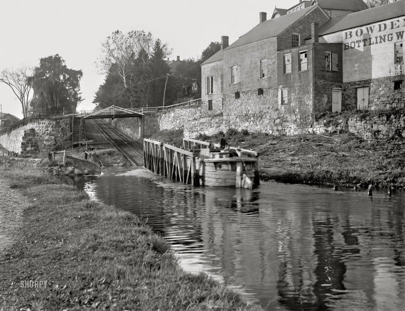 Boonton, New Jersey, circa 1900. "Boat ascending plane, Morris and Essex Canal." (Actually just the Morris Canal, but whatever.) At right, the Bowden Bottling Works. View full size.
