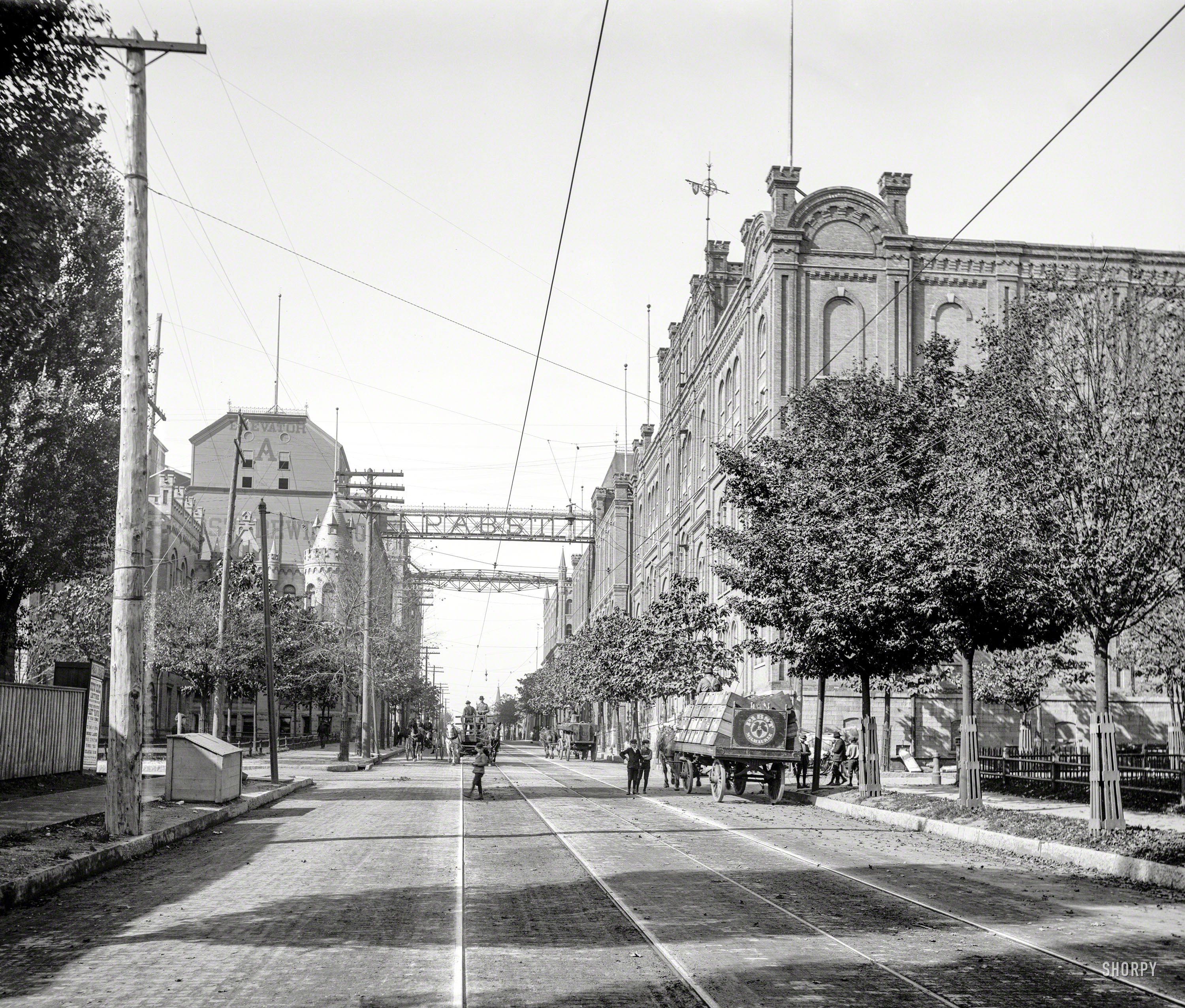 Circa 1900. "Pabst brewery, Milwaukee." Avenue of the Beer-Wagons. 8x10 inch dry plate glass negative, Detroit Publishing Company. View full size.
