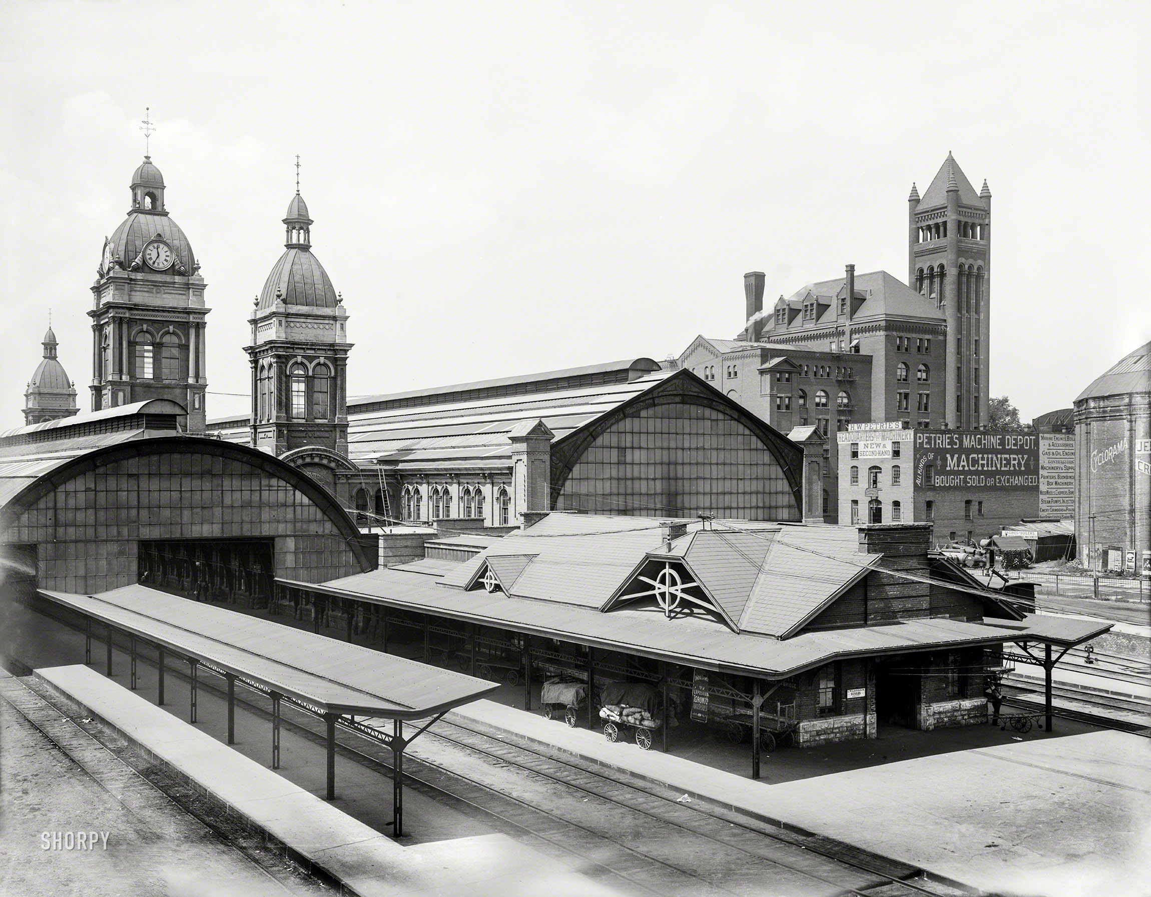 Circa 1900. "Union Depot, Toronto, Ontario." 8x10 inch dry plate glass negative, Detroit Photographic Company. View full size.