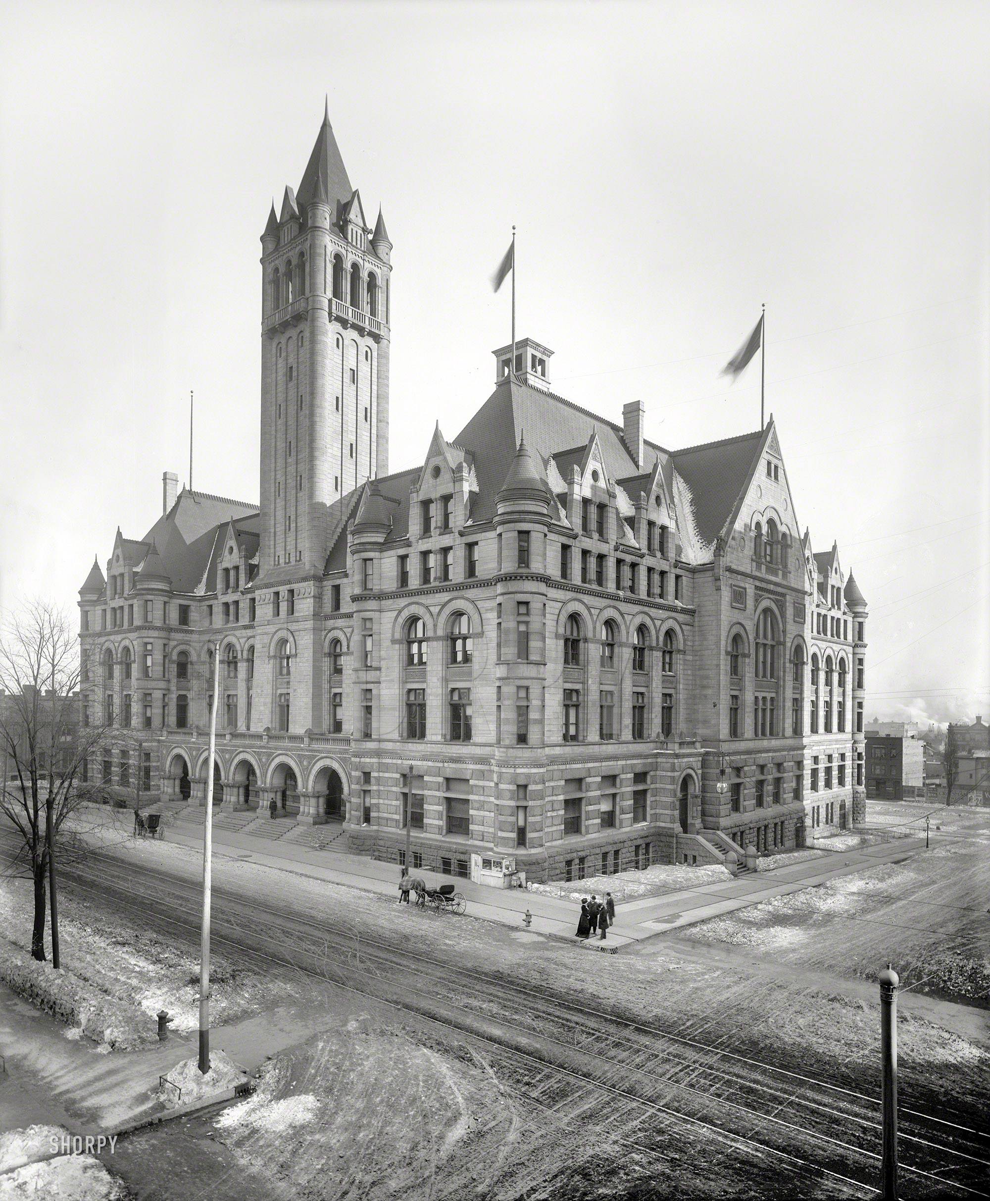 Circa 1901. "The New Post Office, Milwaukee, Wisconsin." 8x10 inch dry plate glass negative, Detroit Publishing Company. View full size.