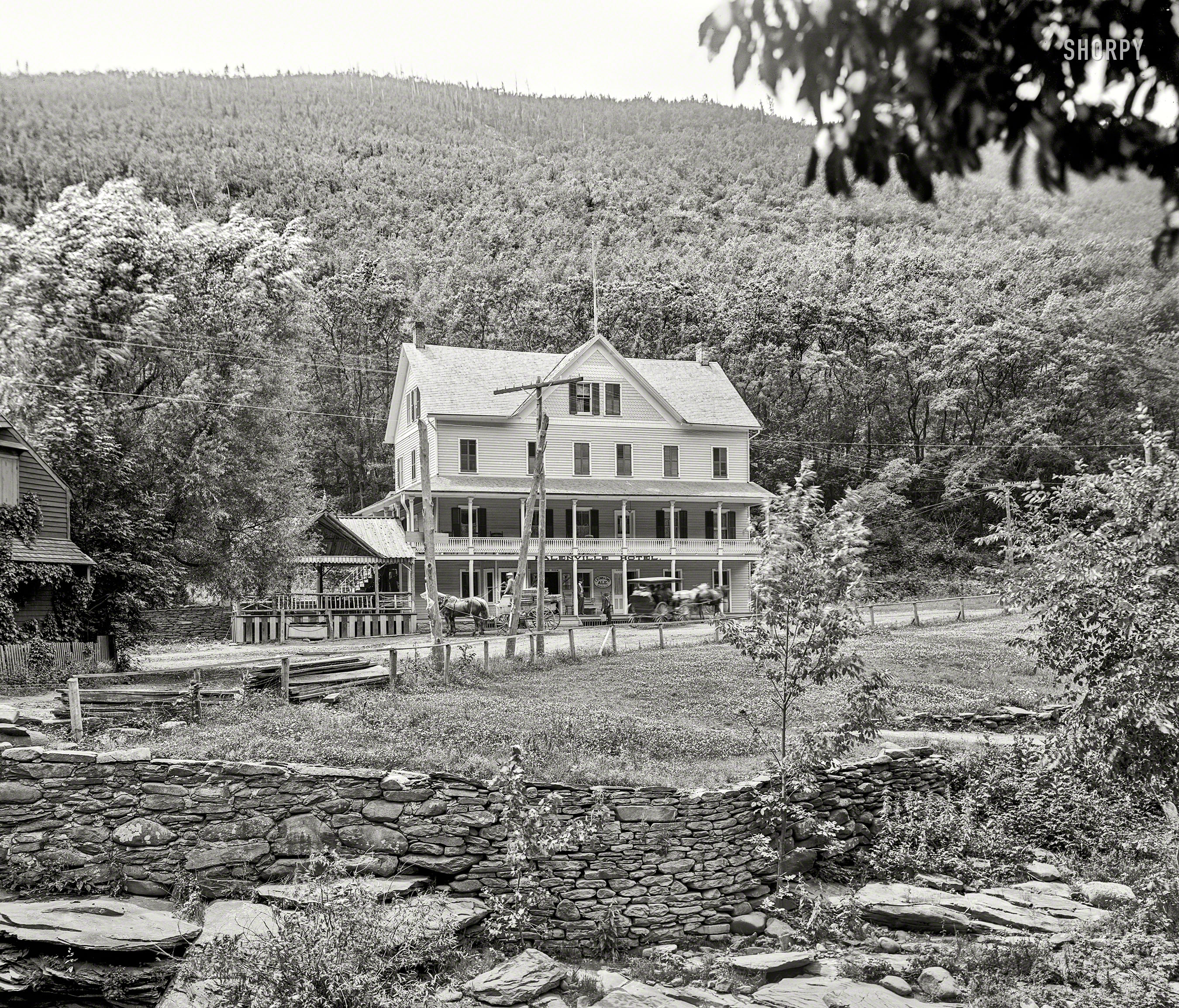 Greene County, N.Y., circa 1902. "Palenville Hotel, Catskill Mountains." 8x10 inch dry plate glass negative, Detroit Publishing Company. View full size.