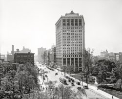 Detroit circa 1915. "Woodward Avenue -- Whitney Building and Grand Circus Park." 8x10 inch dry plate glass negative, Detroit Publishing Company. View full size.