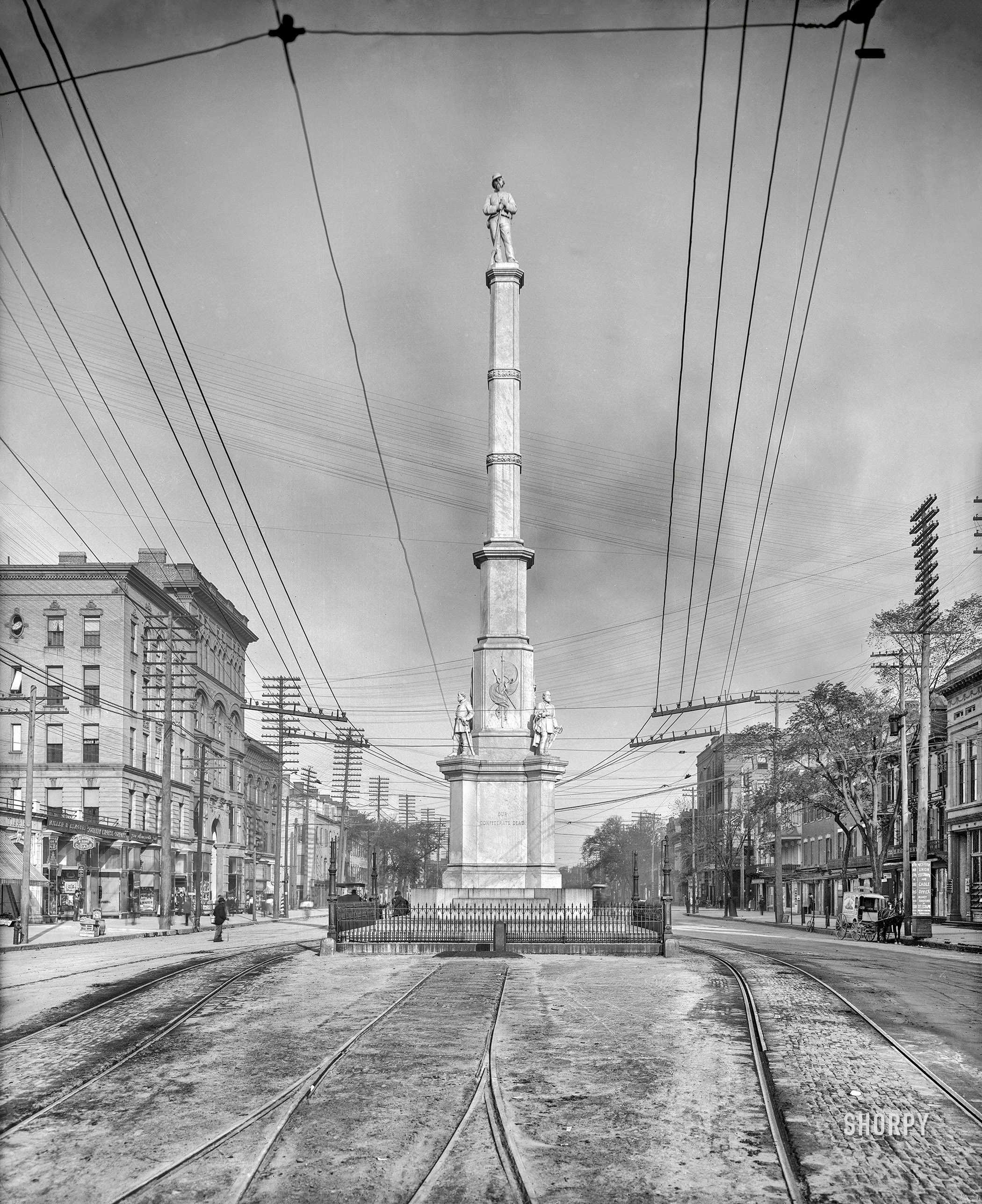 1903. "Confederate monument -- Augusta, Georgia." Johnny Reb in a wire web. 8x10 inch dry plate glass negative, Detroit Photographic Company. View full size.