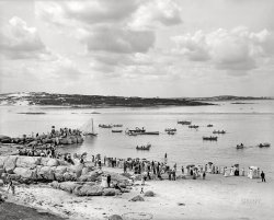 1904. "Water sports at Annisquam, Gloucester, Massachusetts." 8x10 inch dry plate glass negative, Detroit Photographic Company. View full size.