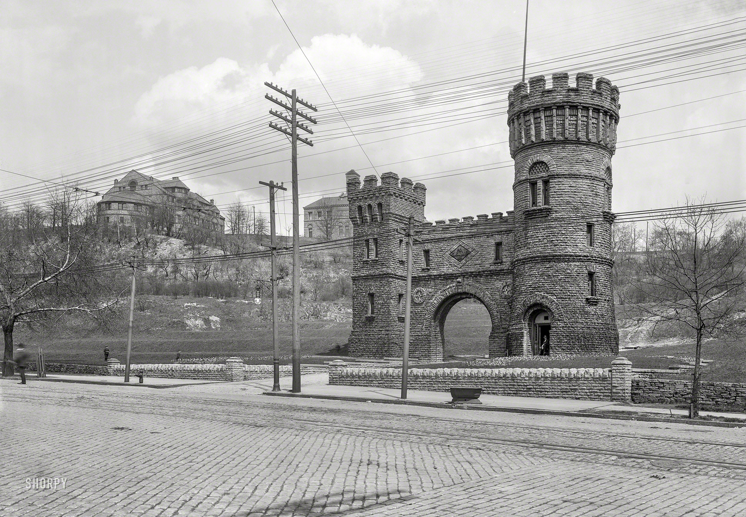 Cincinnati circa 1904. "Elsinore Tower entrance, Eden Park." Valve house for the  Cincinnati Water Works. 8x10 inch glass negative, Detroit Photographic Company. View full size.