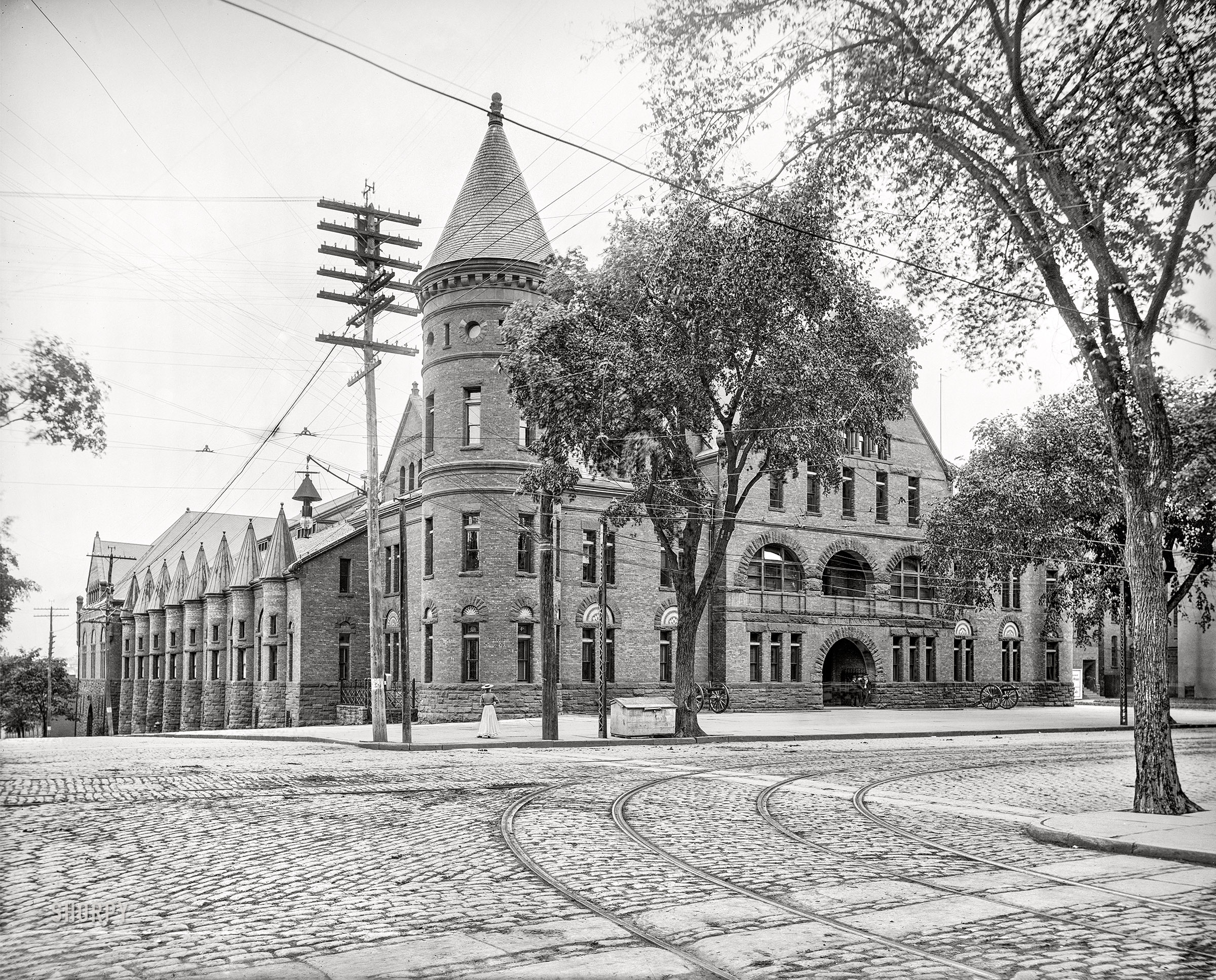 Albany, New York, circa 1905. "Armory, 10th Battalion, New York National Guard." 8x10 inch dry plate glass negative, Detroit Photographic Company. View full size.