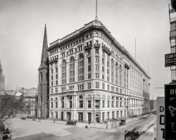 New York circa 1905. "Metropolitan Life Insurance building, Madison Avenue and East 23rd Street." 8x10 inch dry plate glass negative, Detroit Publishing Company. View full size.