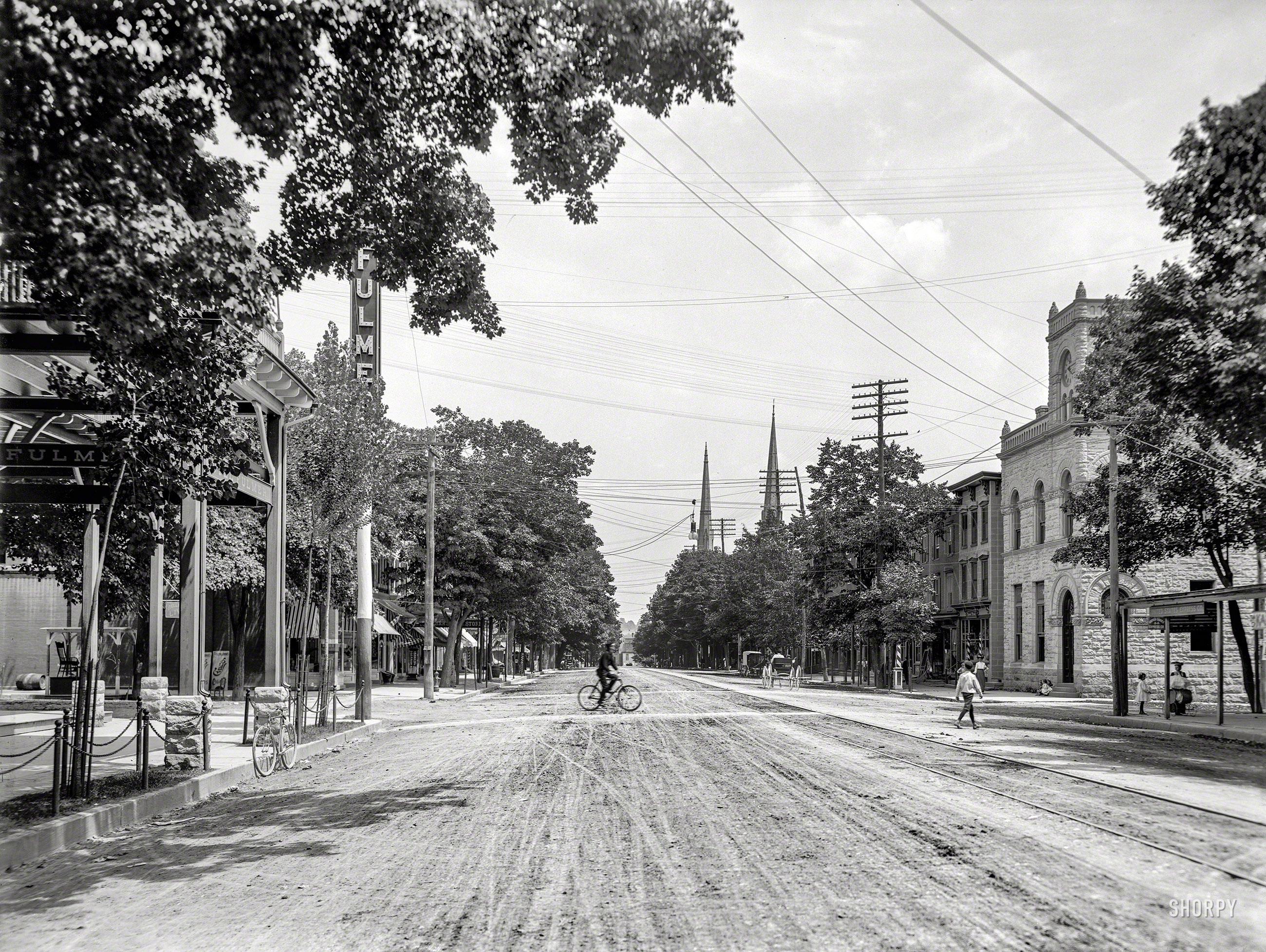 Circa 1905. "Main Street -- Stroudsburg, Pennsylvania." 8x10 inch dry plate glass negative, Detroit Publishing Company. View full size.