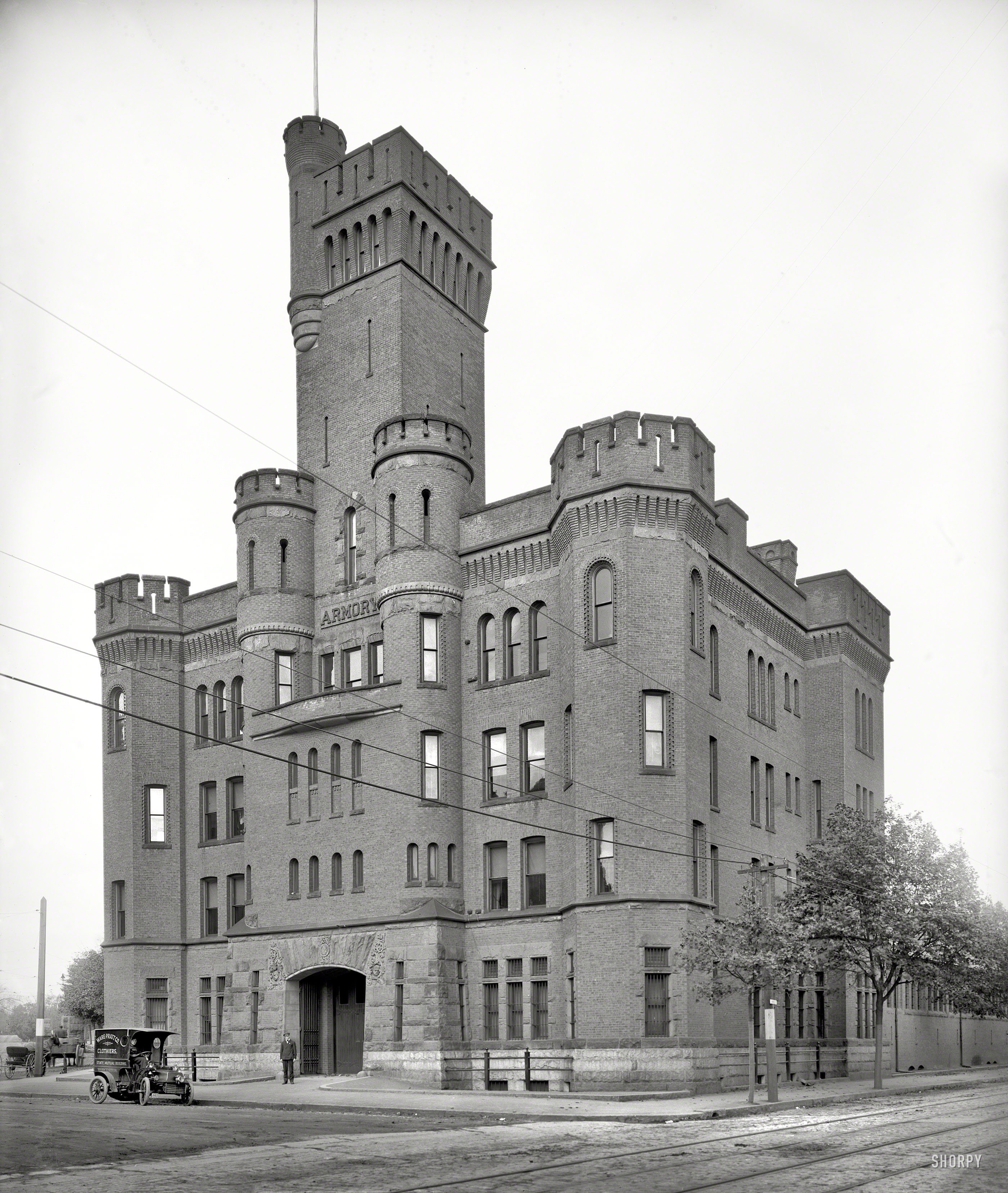 Circa 1906. "State National Guard Armory, Worcester, Mass." 8x10 inch dry plate glass negative, Detroit Publishing Company. View full size.