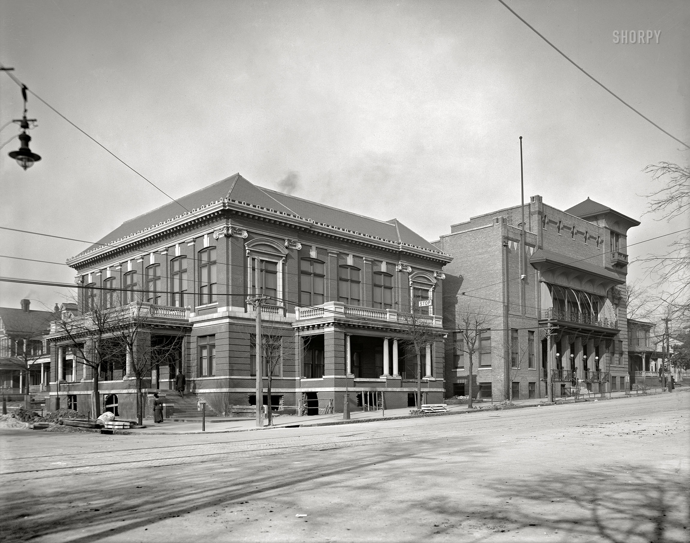 Birmingham, Alabama, 1906. "Southern Club and Birmingham Athletic Club, 20th Street." 8x10 inch dry plate glass negative, Detroit Publishing Company. View full size.