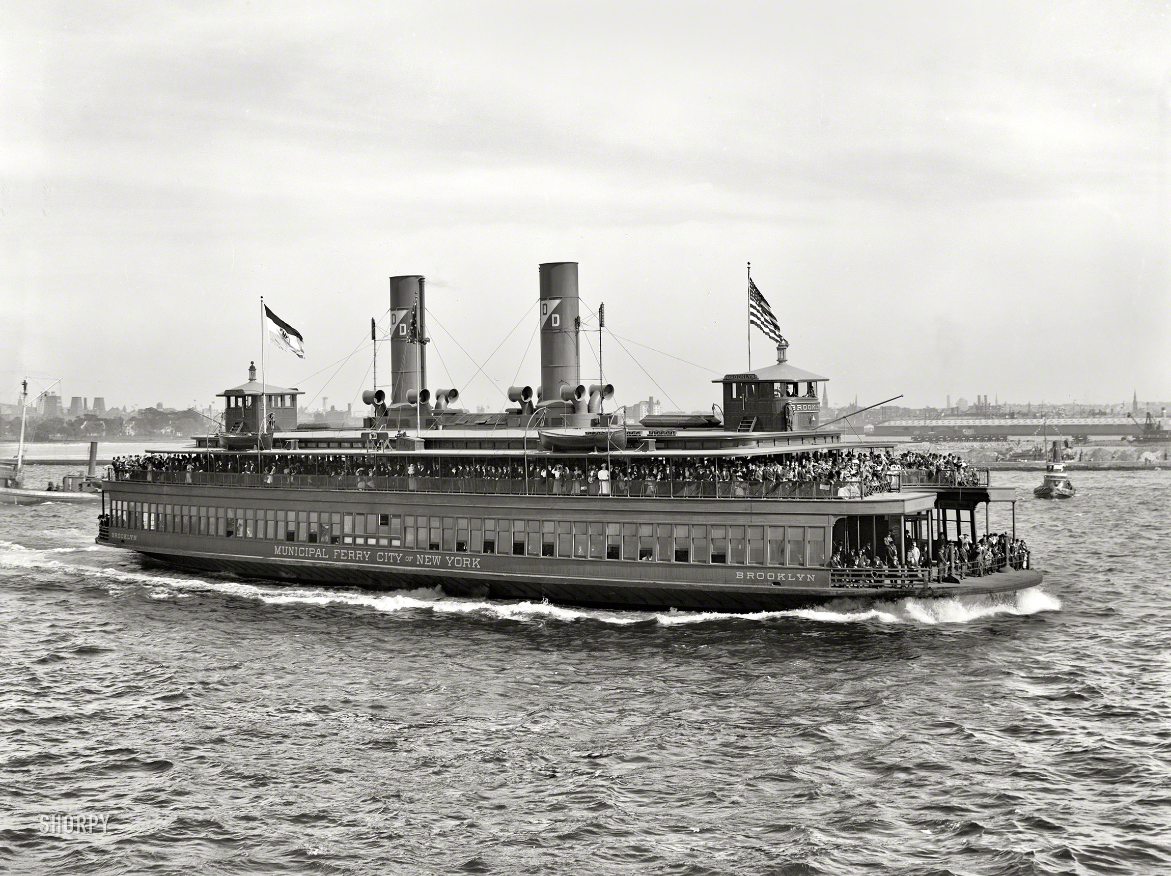 The Hudson River circa 1909. "City of New York municipal ferry Brooklyn, possibly a participant in the Hudson-Fulton celebration." 8x10 inch dry plate glass negative, Detroit Publishing Company. View full size.