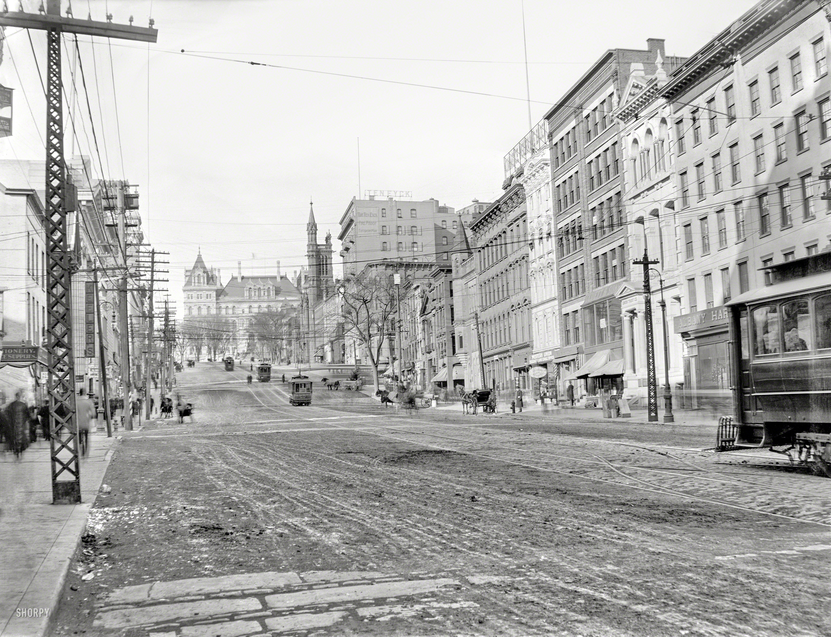 Circa 1900. "State Street & Capitol -- Albany, New York." 6½x8½ inch dry plate glass negative, Detroit Publishing Company. View full size.