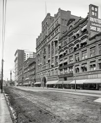 Cleveland circa 1900. "Arcade Building, south face, Euclid Avenue." Public Square in the distance. 8x10  glass negative, Detroit Photographic Co. View full size.