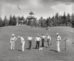 Circa 1900. "Golf club, White Mountain House, New Hampshire." 8x10 inch glass negative, Detroit Photographic Company. View full size.