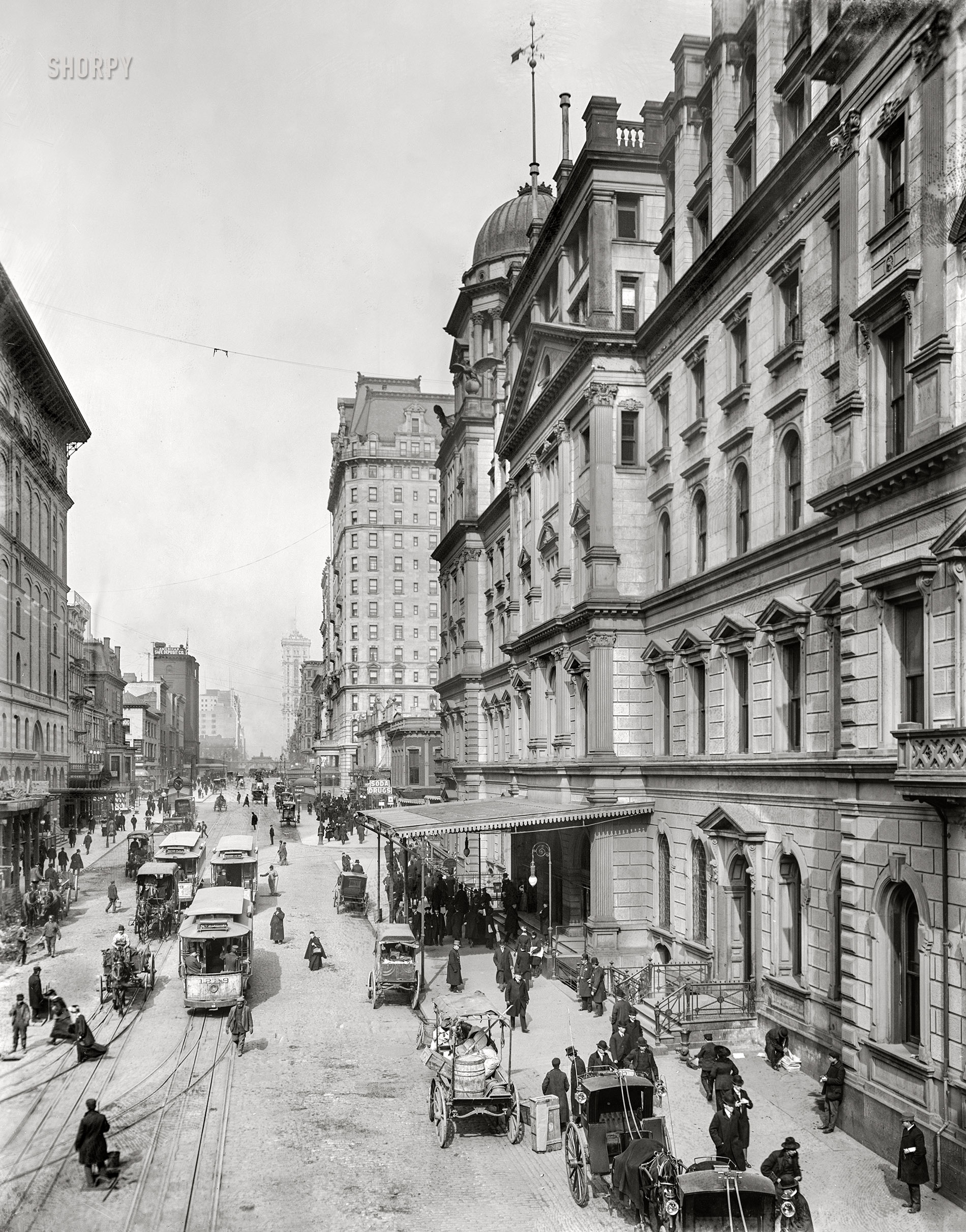 Circa 1905. "New York City, Snap Shatow, 42nd Street, showing entrance to Grand Central Station." 8x10 inch dry plate glass negative, Detroit Photographic Company. View full size.