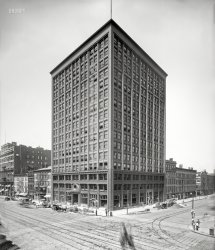 Cleveland circa 1905. "Rockefeller Building, Sixth Street and Superior Avenue." 8x10 inch dry plate glass negative, Detroit Publishing Company. View full size.