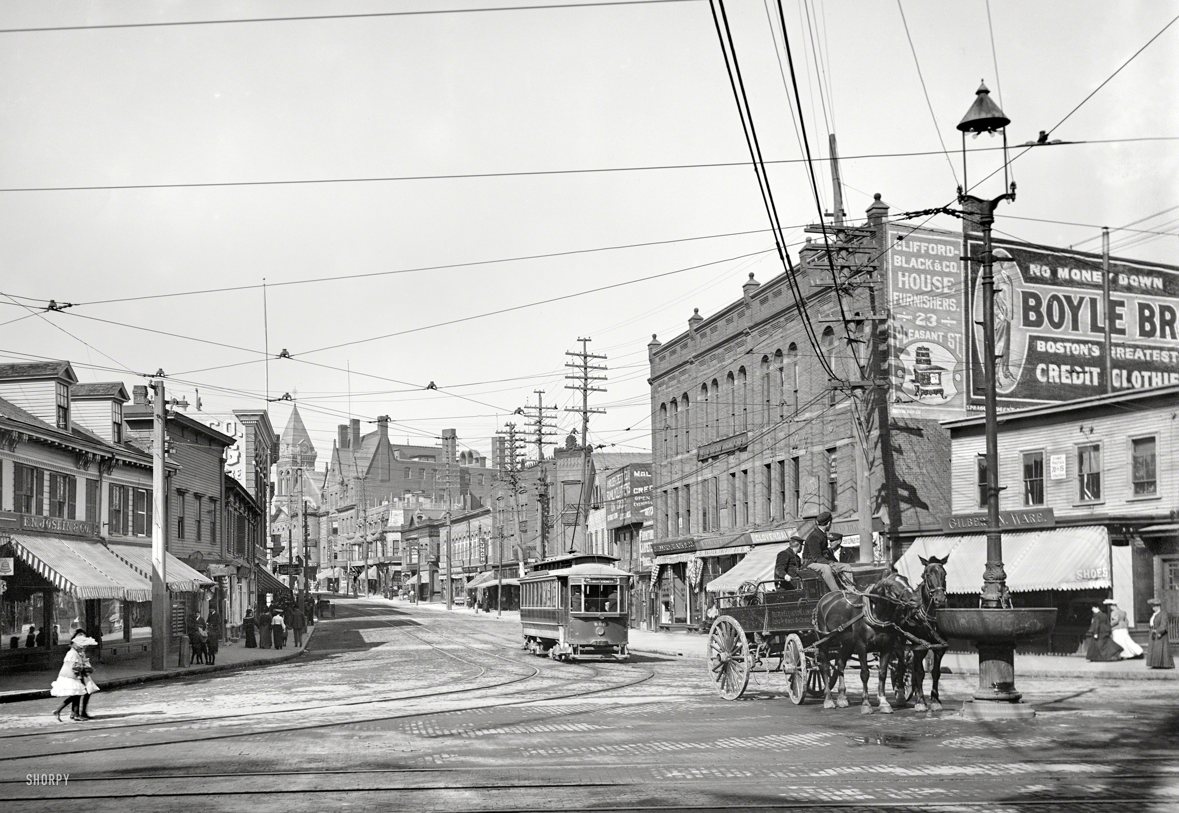 Malden, Massachusetts, circa 1906. "Pleasant Street from Malden Square." 8x10 inch dry plate glass negative, Detroit Publishing Company. View full size.