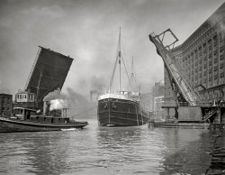 The Chicago River circa 1907. "Canada Atlantic Transit freighter Arthur Orr passing State Street Bridge." 8x10 inch glass negative by Hans Behm, Detroit Publishing Company. View full size.