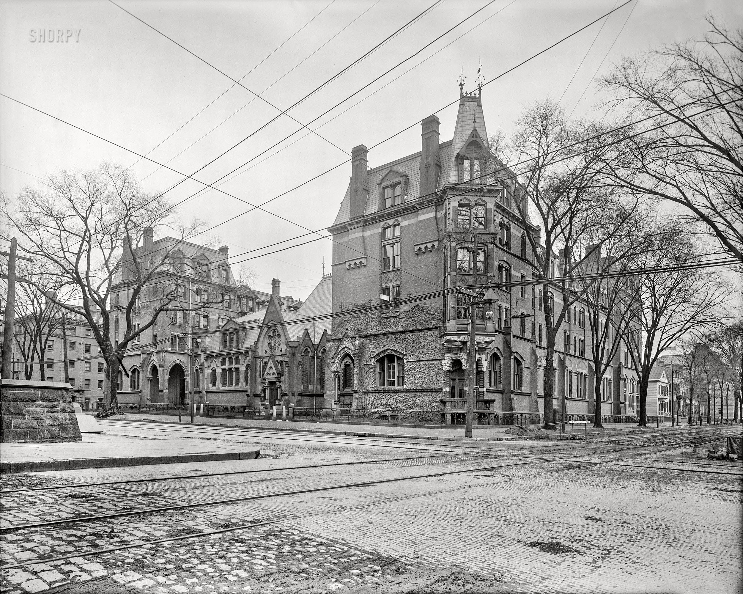 New Haven, Connecticut, circa 1905. "Divinity School, Yale University." 8x10 inch dry plate glass negative, Detroit Photographic Company. View full size.