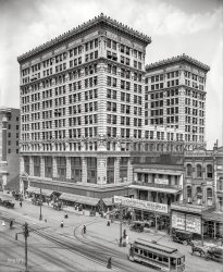 New Orleans circa 1910. "Maison Blanche, Canal Street." 8x10 inch dry plate glass negative, Detroit Publishing Company. View full size.