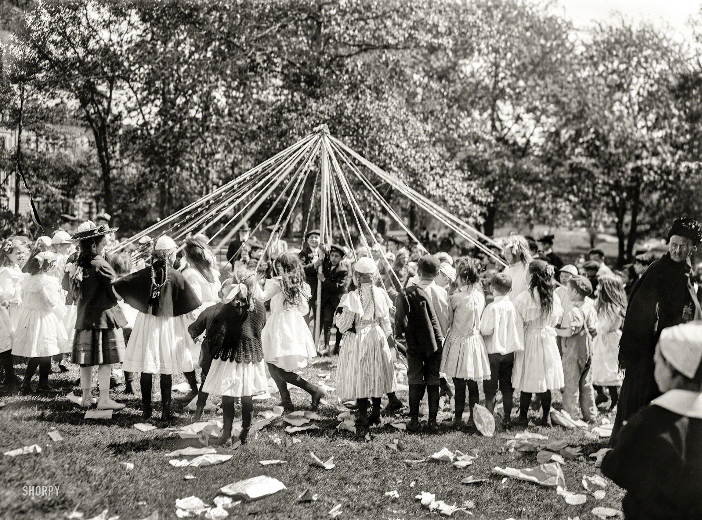 Circa 1905. "Children's Day May pole dance, Central Park, New York." 8x6 inch dry plate glass negative, Detroit Publishing Company. View full size.