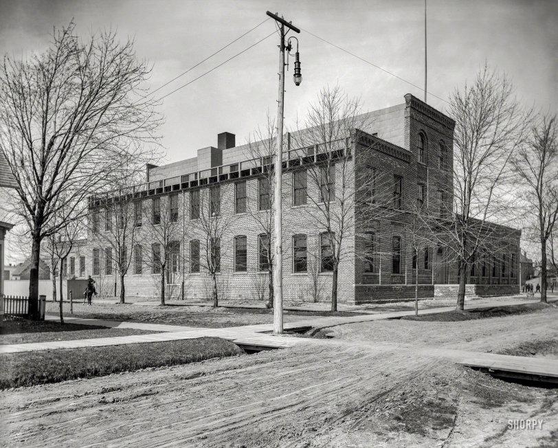 Detroit circa 1902. "Photochrom Company Building, front view." Last seen here and here. The boys are still at their ballgame, at least until the cavalry turns the corner. 8x10 inch glass negative, Detroit Photographic Company. View full size.
