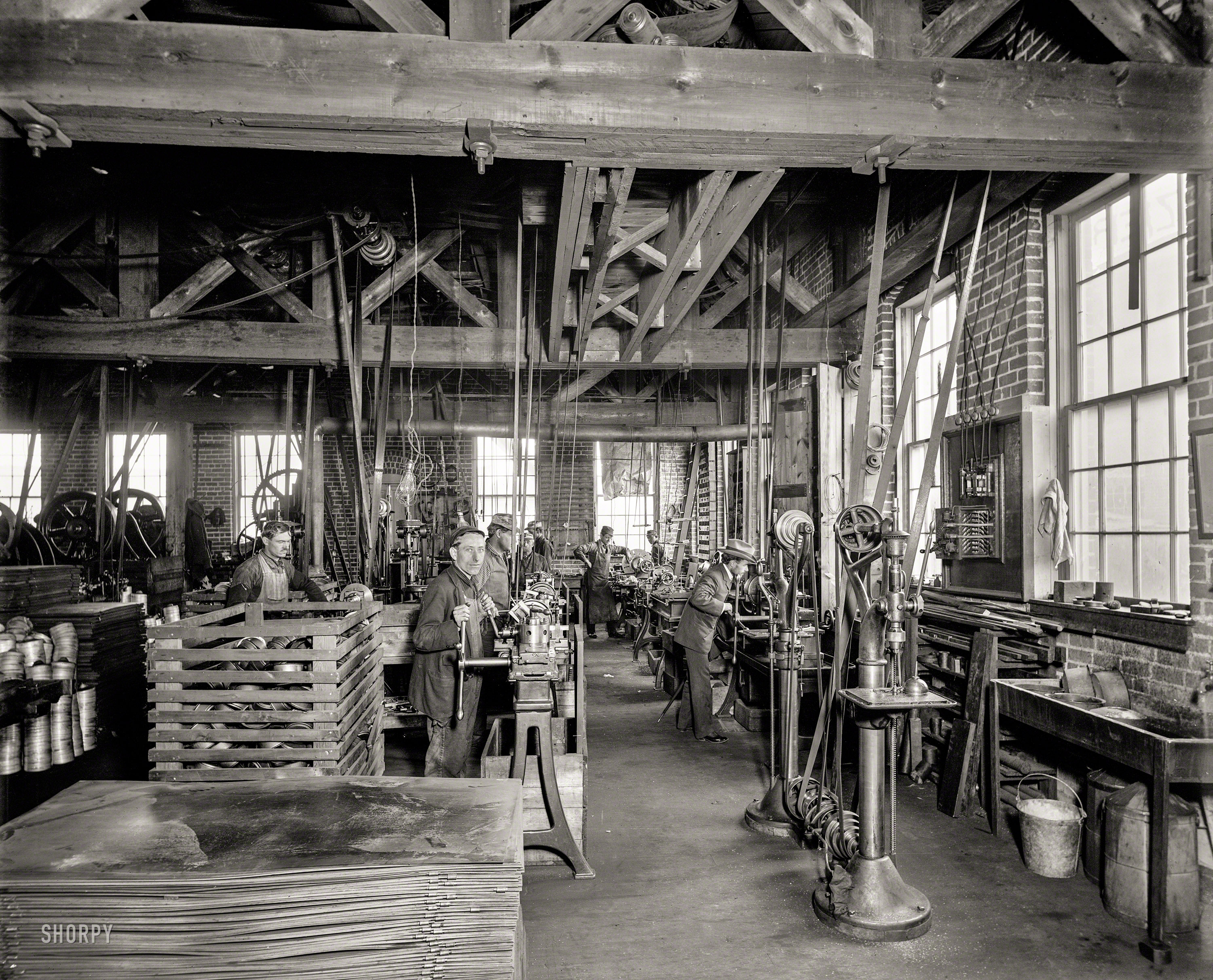 Chelsea, Michigan, circa 1901. "Glazier Stove Company, machine room." 8x10 inch dry plate glass negative, Detroit Publishing Company. View full size.