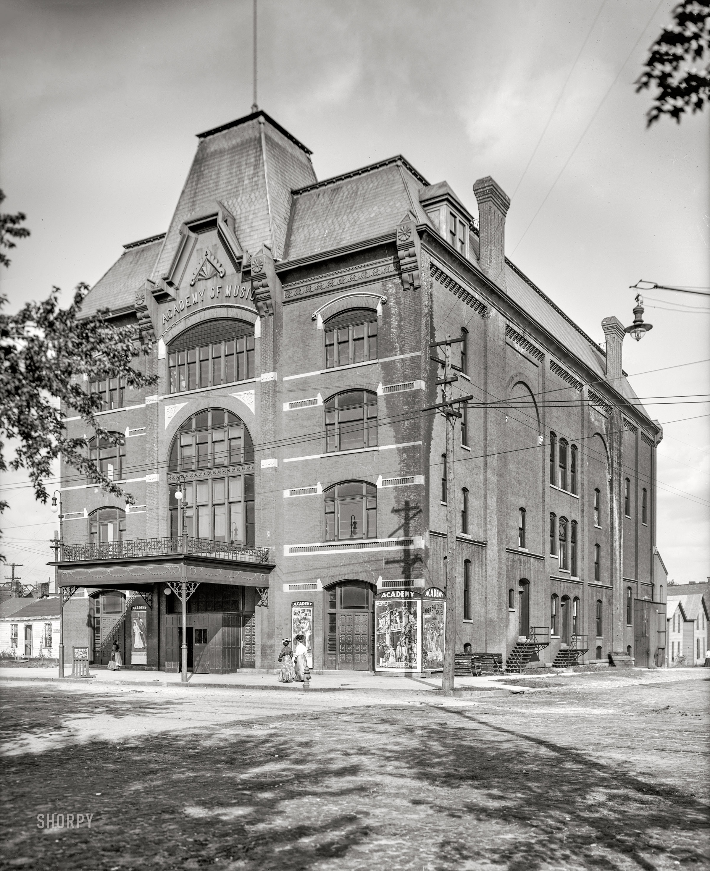 Saginaw, Michigan, circa 1907. "Academy of Music, Washington Avenue." Coming Sept. 23: the "great success" Under Southern Skies. 8x10 inch glass negative. View full size.