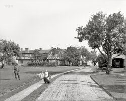 Grosse Pointe, Michigan, circa 1910. "F.M. Alger residence." The home of banker-industrialist Frederick Moulton Alger. 8x10 inch glass negative, Detroit Publishing Company. View full size.