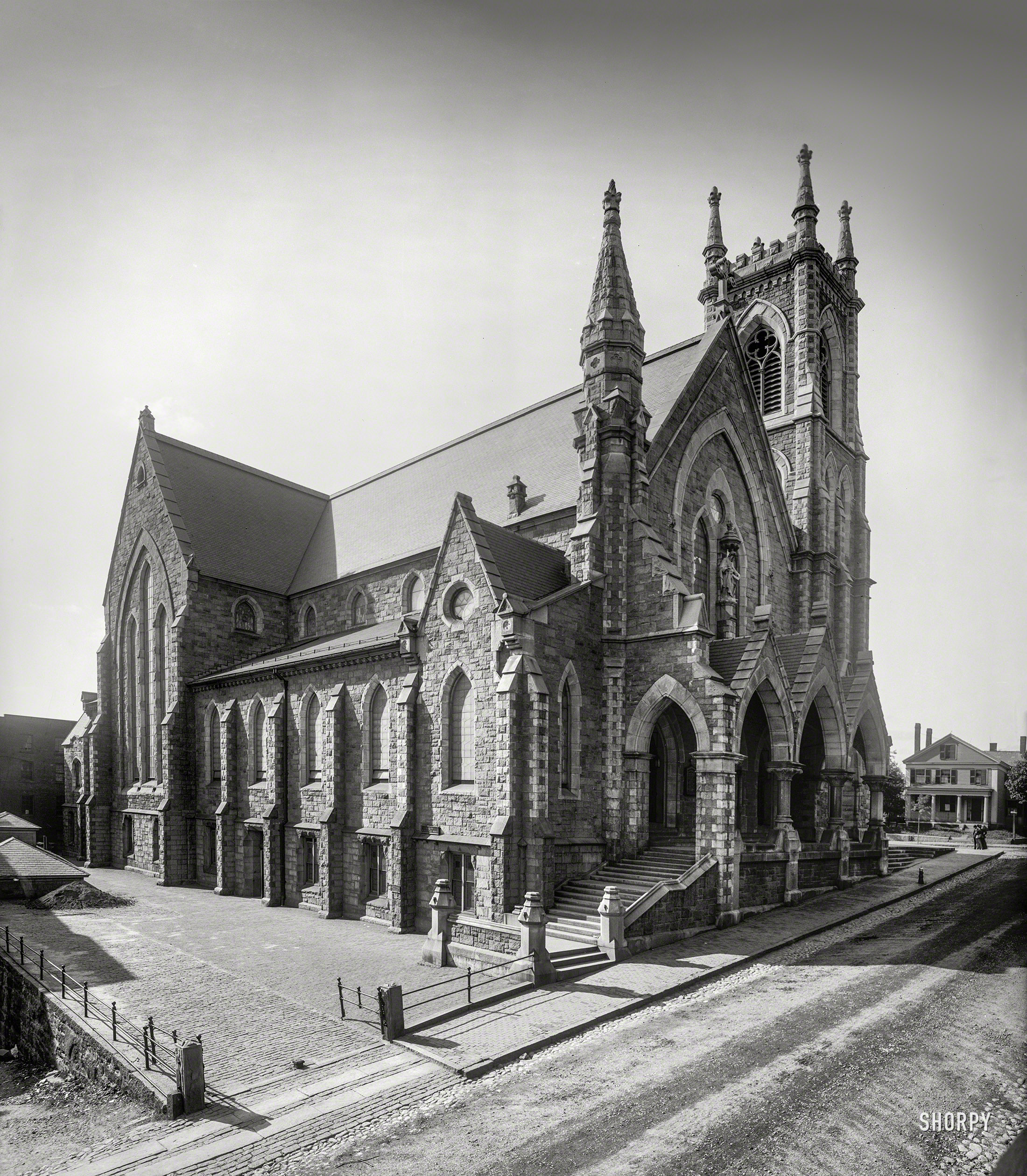 Worcester, Massachusetts, circa 1908. "St. Paul's Church." Now a cathedral. 8x10 inch dry plate glass negative, Detroit Publishing Company. View full size.