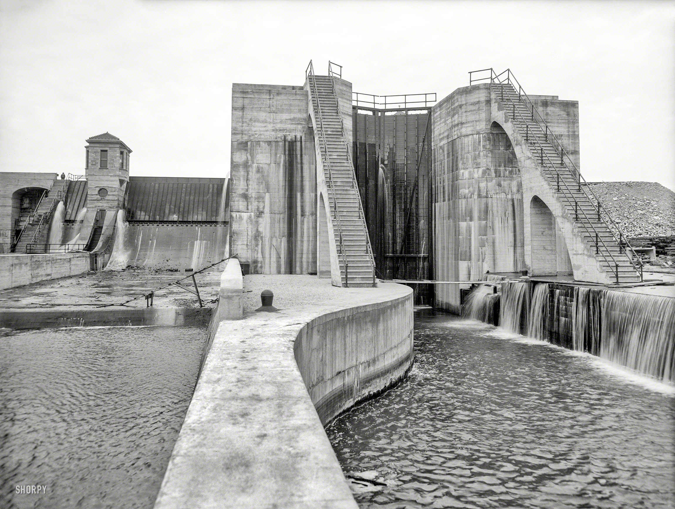 1908. "The Great Locks, Chicago Drainage Canal, Lockport, Illinois." 8x10 inch dry plate glass negative, Detroit Publishing Company. View full size.
