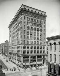 Rochester, New York, circa 1905. "Granite Building, Main Street & St. Paul." 8x10 inch dry plate glass negative, Detroit Publishing Company. View full size.