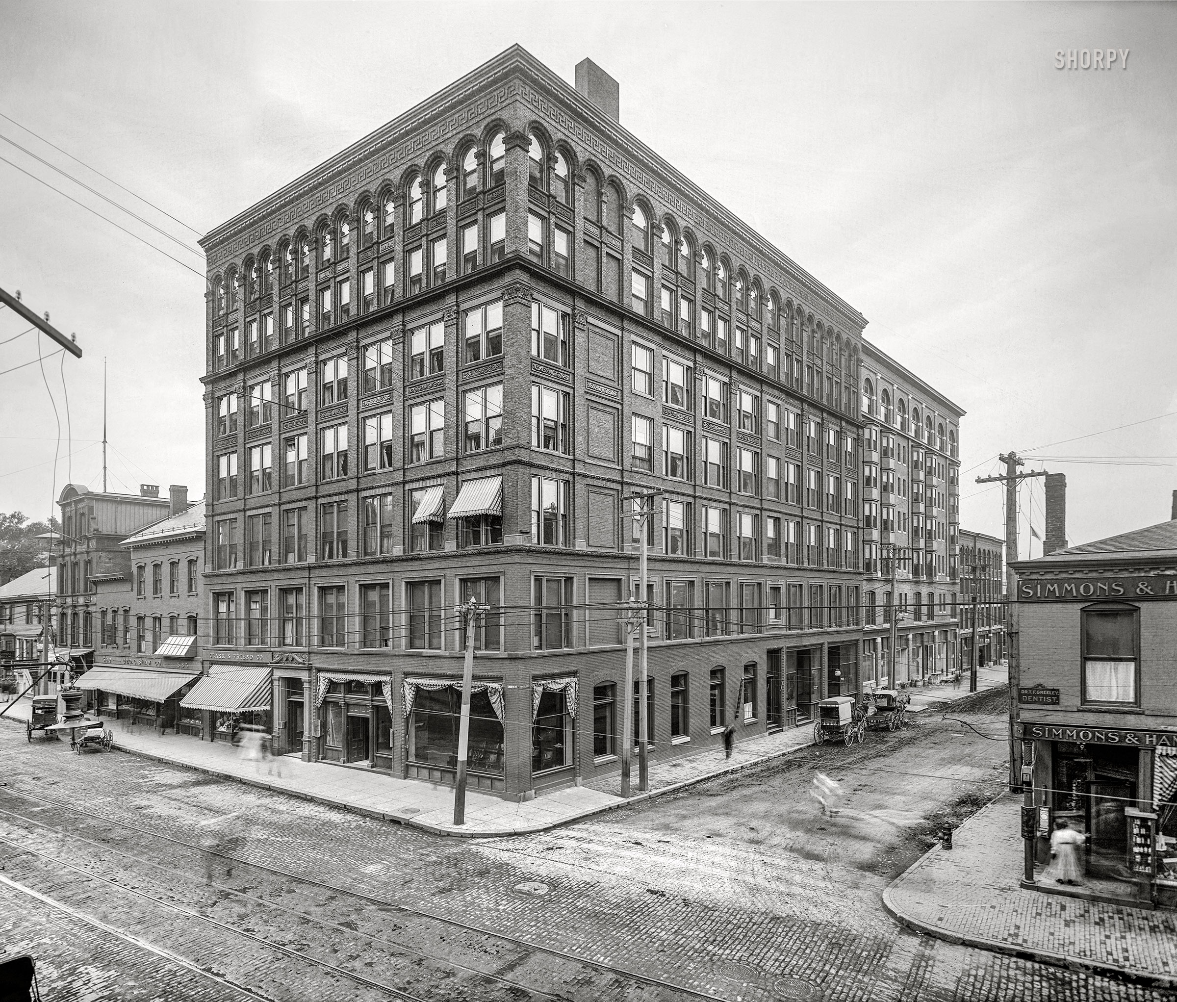 Portland, Maine, circa 1910. "Congress Square Hotel, Congress Street and Forest Avenue." 8x10 inch dry plate glass negative, Detroit Publishing Company. View full size.
