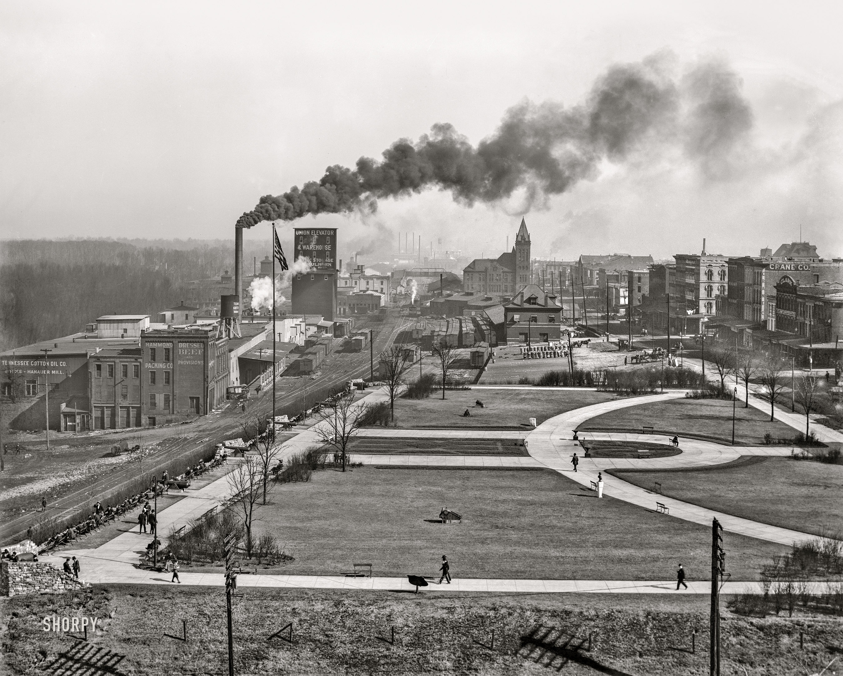 Memphis, Tennessee, circa 1910. "Confederate Park and Front Street." 8x10 inch dry plate glass negative, Detroit Publishing Company. View full size.