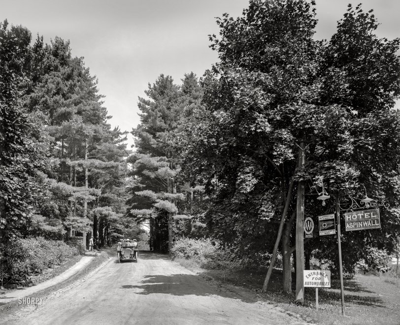 Lenox, Massachusetts, circa 1910. "Entrance driveway to the Hotel Aspinwall." 8x10 inch dry plate glass negative, Detroit Publishing Company. View full size.
