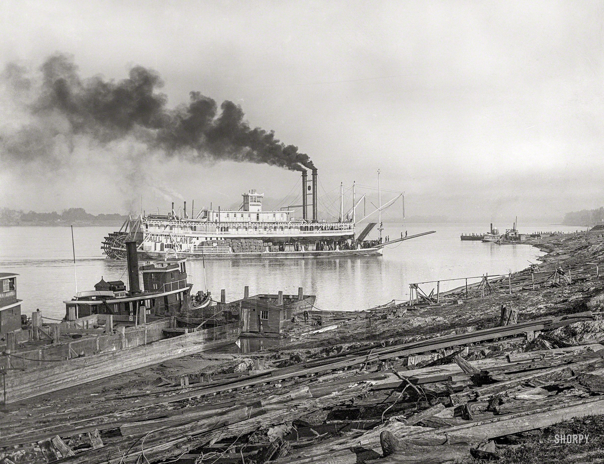 The Mississippi River circa 1910. "The levee at Baton Rouge -- sternwheeler Paul Tulane." 8x10 inch dry plate glass negative, Detroit Publishing Company. View full size.