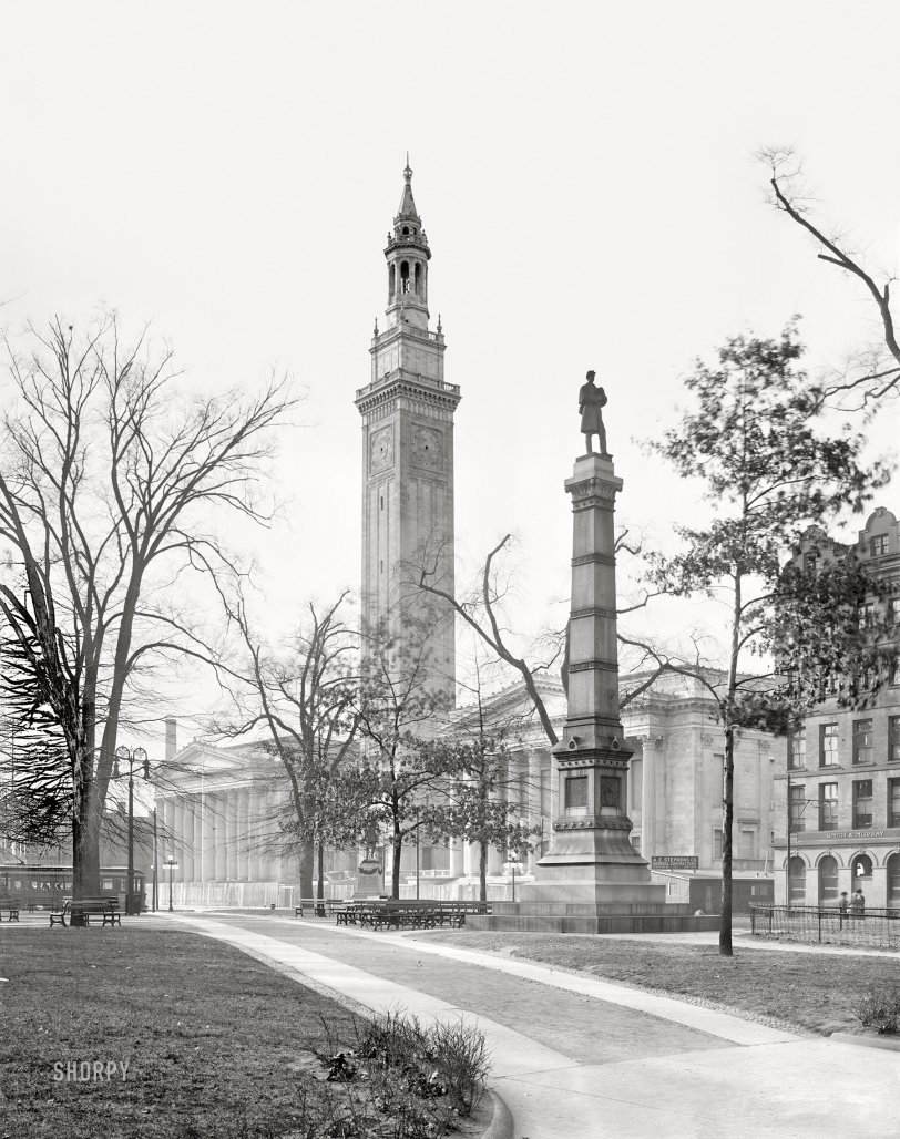 Springfield, Massachusetts, circa 1912. "Municipal Building and Civil War monument from Court Square." 8x10 inch dry plate glass negative, Detroit Publishing Company. View full size.

