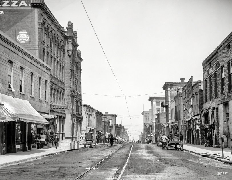 Vicksburg Street View: 1909