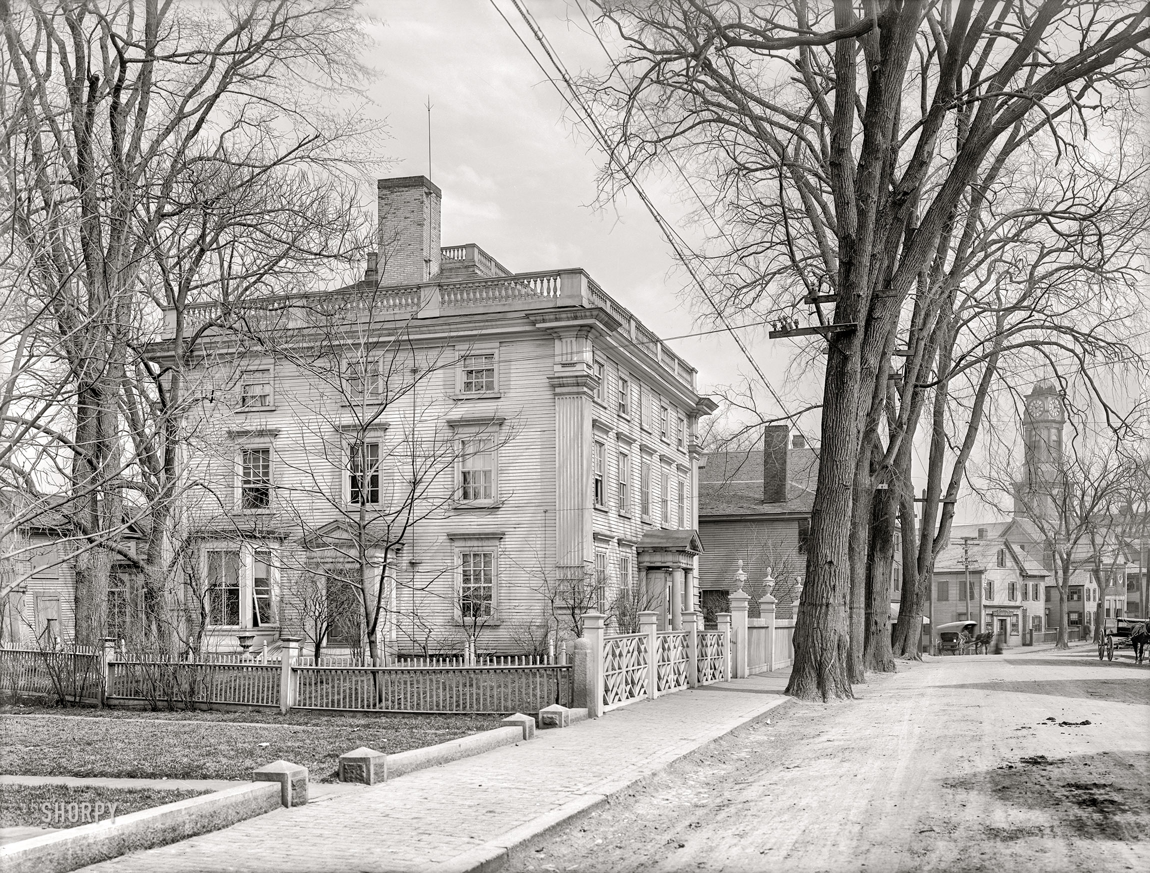 Salem, Massachusetts, circa 1906. "Peirce-Nichols house (completed 1782), Federal Street." 8x10 inch dry plate glass negative, Detroit Publishing Company. View full size.