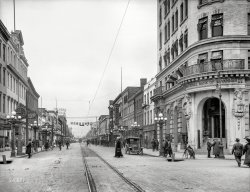 Savannah, Georgia, circa 1907. "Broughton Street from Bull." 8x10 inch dry plate glass negative, Detroit Publishing Company. View full size.