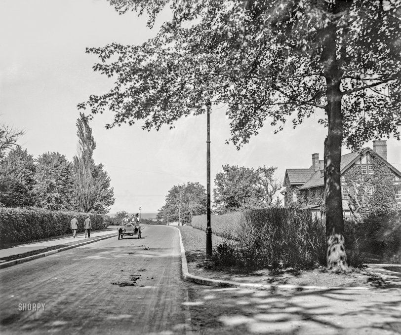 The Detroit suburbs circa 1912. "Lake Drive -- Grosse Pointe, Michigan." 8x10 inch dry plate glass negative, Detroit Publishing Company. View full size.
