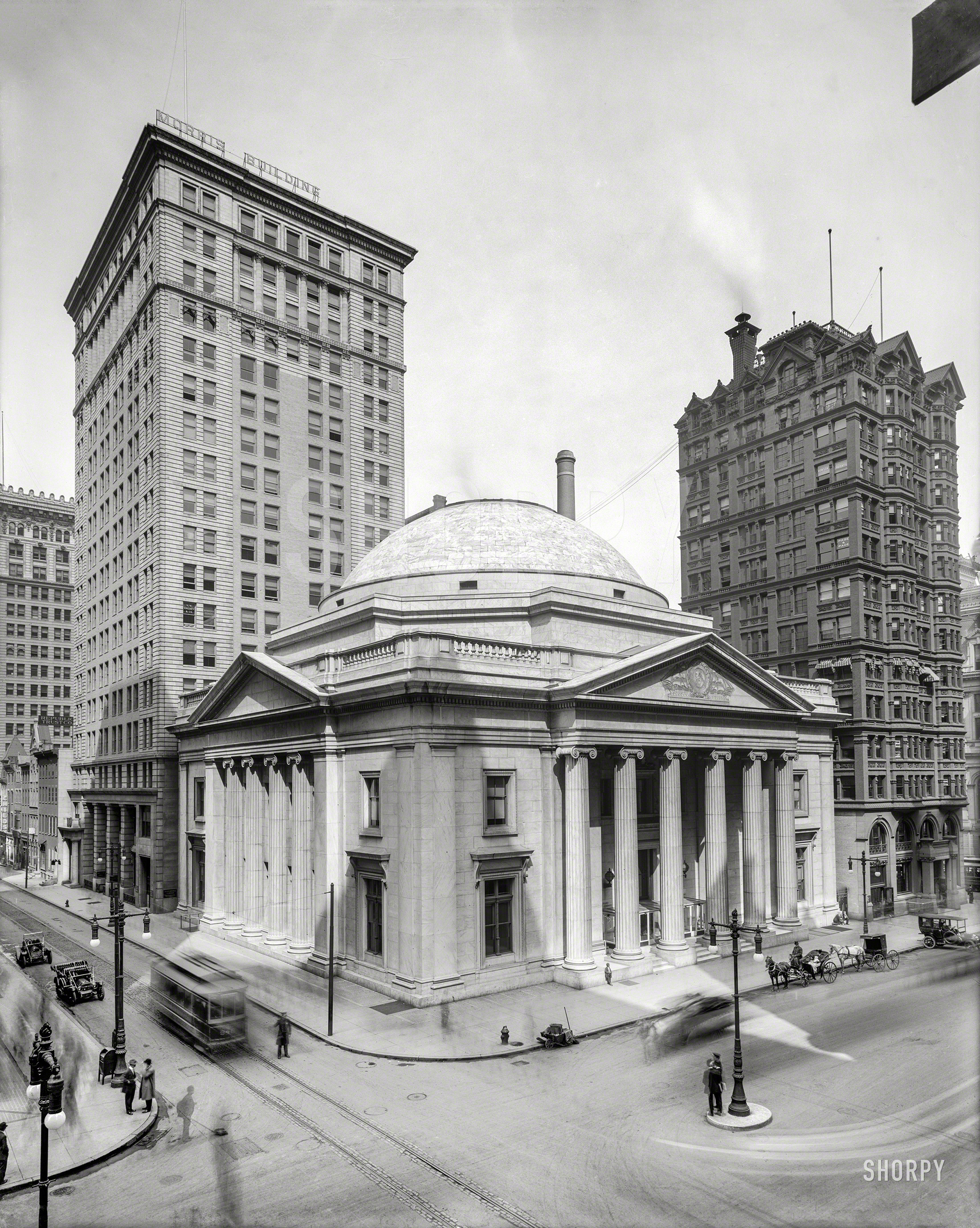 Philadelphia circa 1910. "Girard Trust Bldg., Broad and Chestnut streets." Flanked by the Morris and West End Trust towers. 8x10 glass negative. View full size.