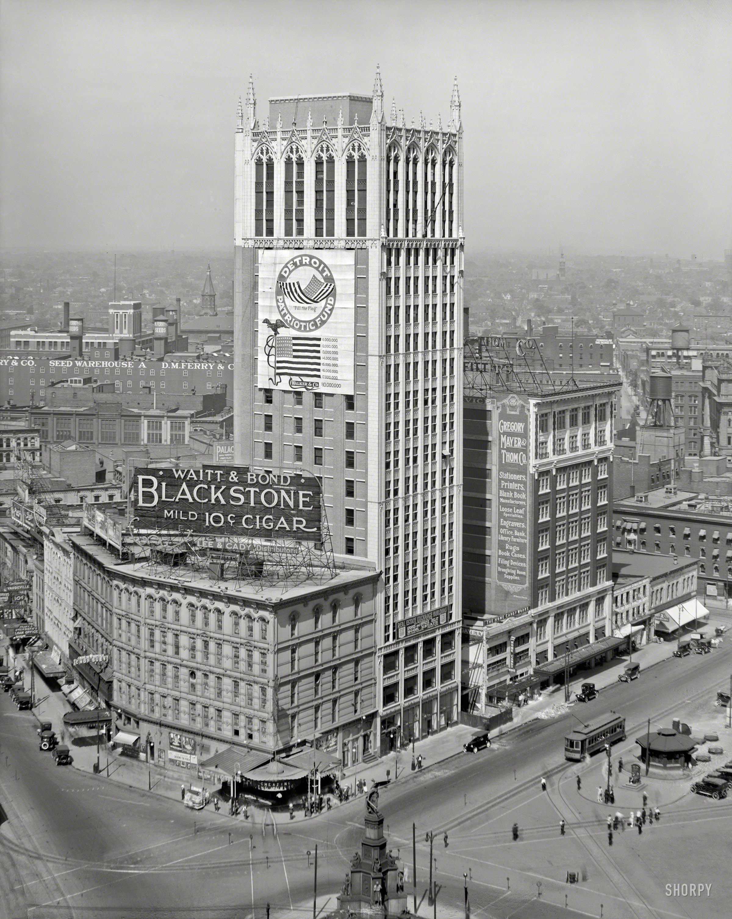 "Real Estate Exchange from Dime Bank building." An early Detroit skyscraper, known for most of its life as the Cadillac Square Building, around the time it was completed in 1918. 8x10 glass negative, Detroit Publishing Co. View full size.