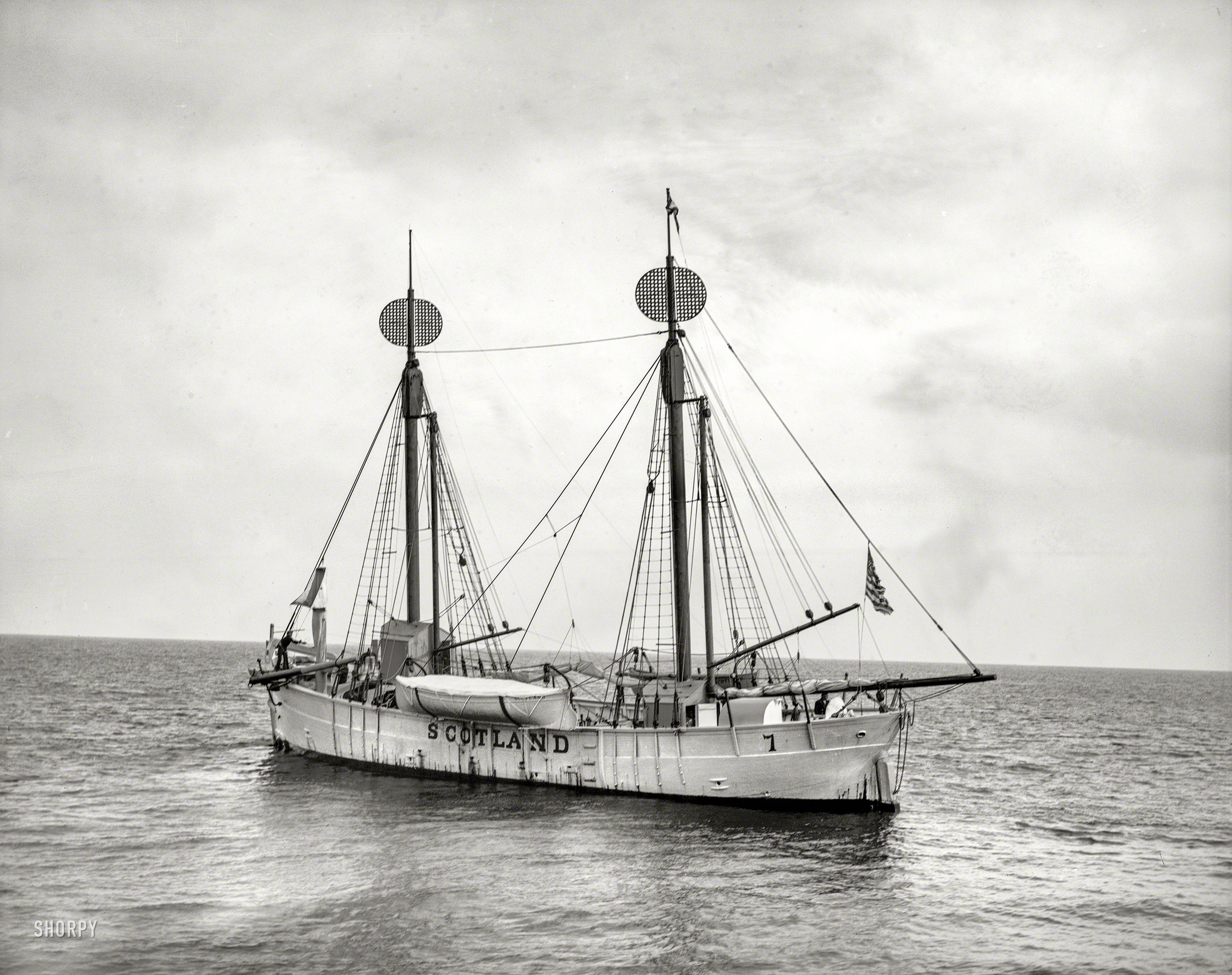 1896. "Lightship Scotland." 8x10 inch dry plate glass negative, Detroit Photographic Company. View full size.