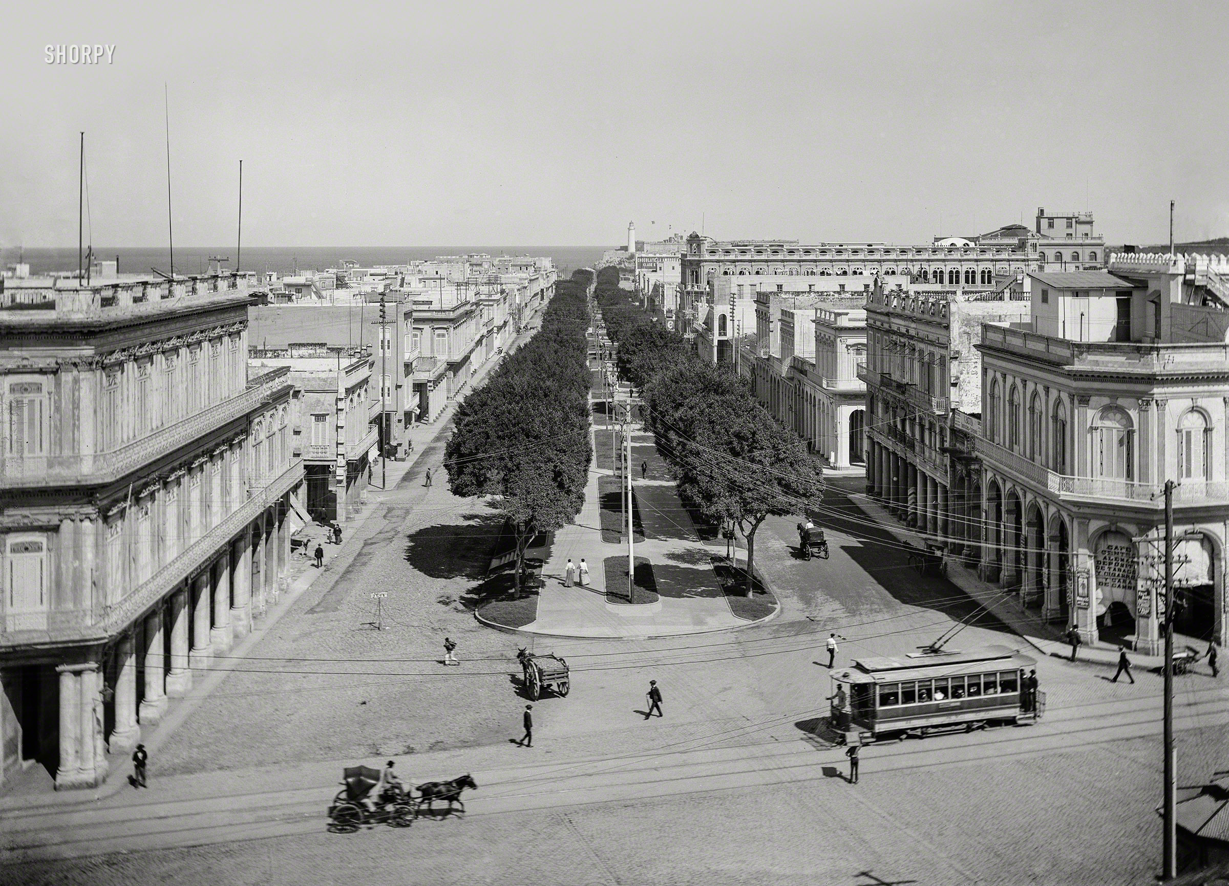 Cuba circa 1904. "The Prado -- Havana." The Cuban capital's celebrated promenade. 5x7 inch dry plate glass negative, Detroit Photographic Company. View full size.
