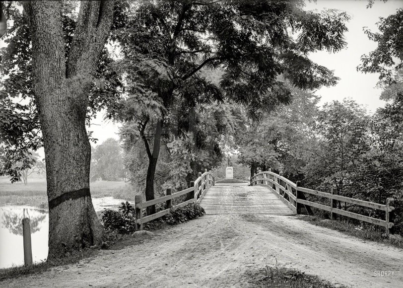 Old North Bridge: 1910